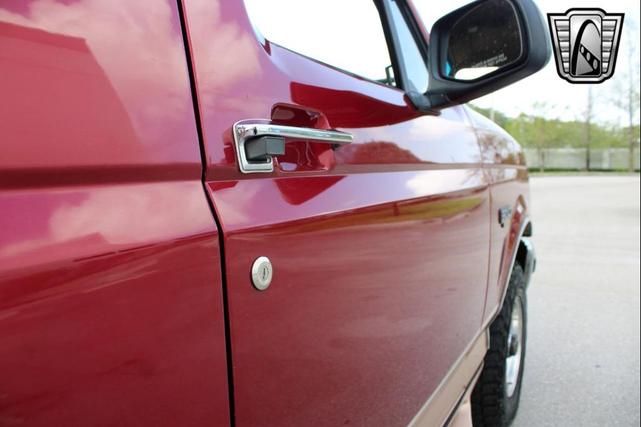 Photo of 1995 Burgundy Ford Bronco