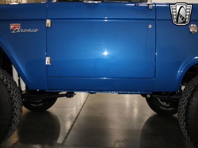 Photo of 1972 Blue Ford Bronco