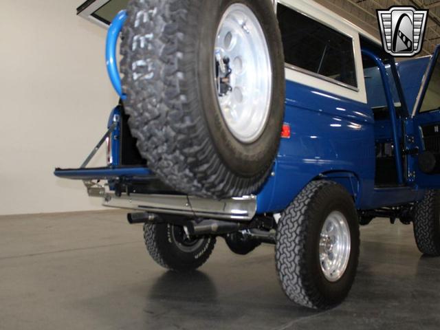 Photo of 1972 Blue Ford Bronco