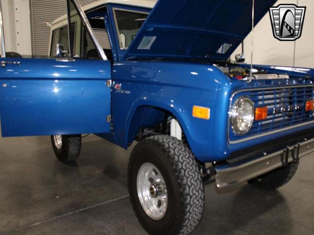 Photo of 1972 Blue Ford Bronco