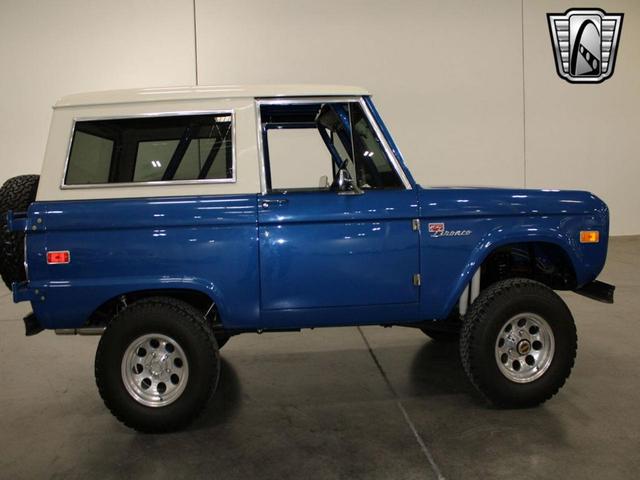 Photo of 1972 Blue Ford Bronco