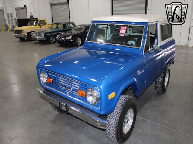 Photo of 1972 Blue Ford Bronco