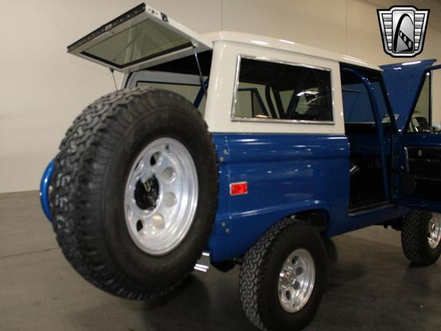 Photo of 1972 Blue Ford Bronco