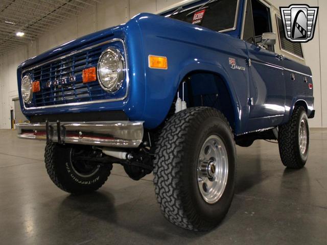 Photo of 1972 Blue Ford Bronco