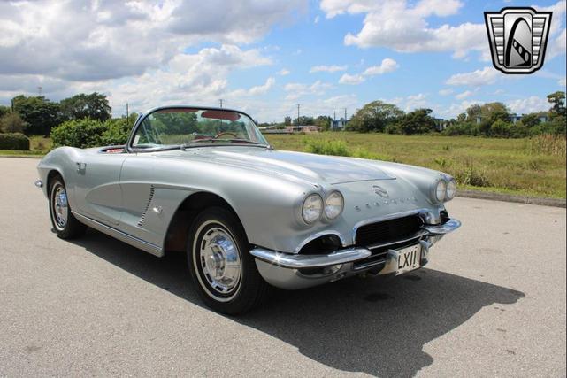 Photo of 1962 Sateen Silver Chevrolet Corvette