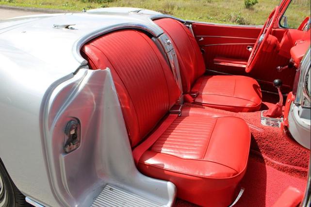 Photo of 1962 Sateen Silver Chevrolet Corvette