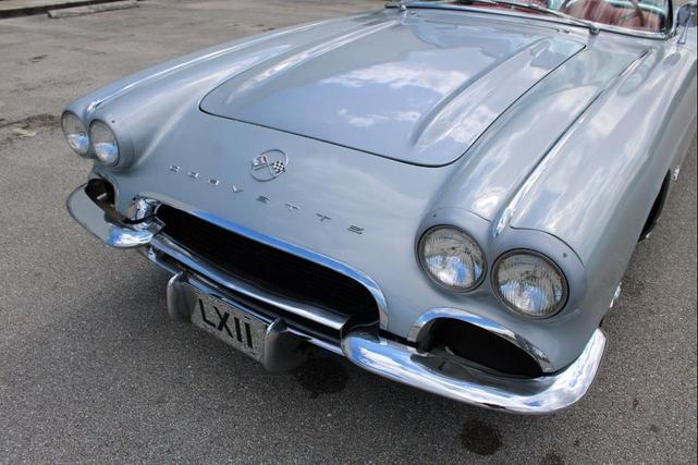 Photo of 1962 Sateen Silver Chevrolet Corvette