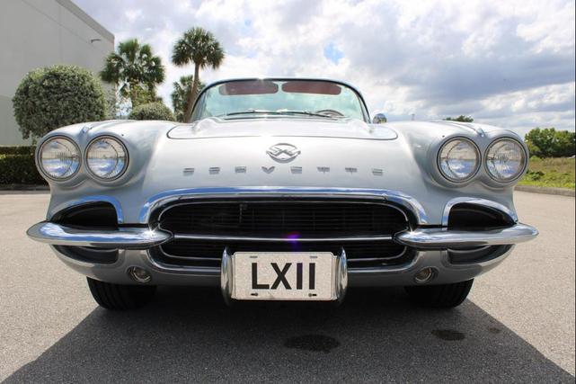 Photo of 1962 Sateen Silver Chevrolet Corvette