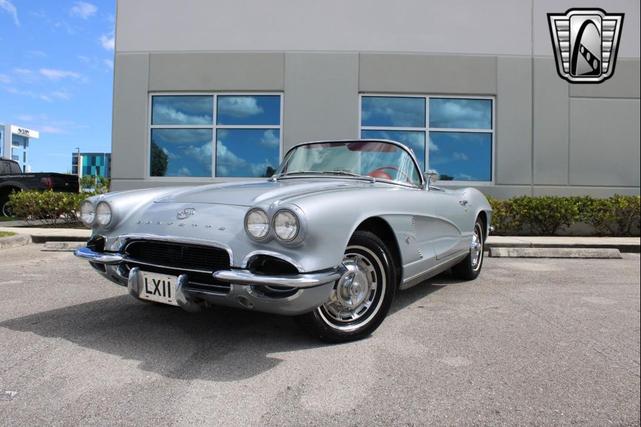 Photo of 1962 Sateen Silver Chevrolet Corvette