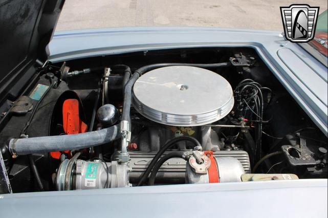 Photo of 1962 Sateen Silver Chevrolet Corvette