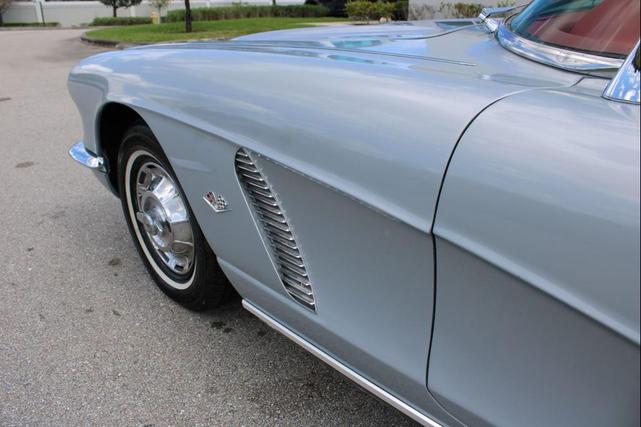 Photo of 1962 Sateen Silver Chevrolet Corvette