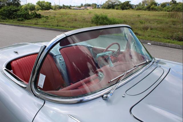 Photo of 1962 Sateen Silver Chevrolet Corvette