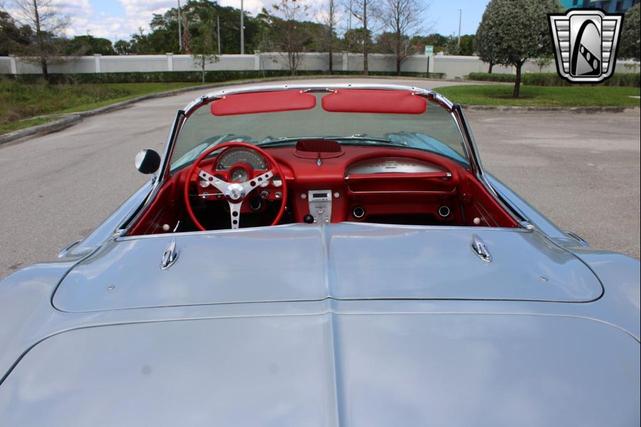 Photo of 1962 Sateen Silver Chevrolet Corvette