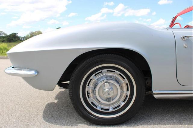 Photo of 1962 Sateen Silver Chevrolet Corvette