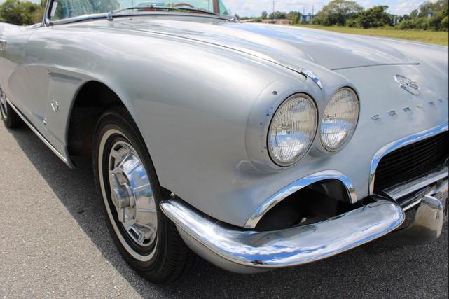 Photo of 1962 Sateen Silver Chevrolet Corvette