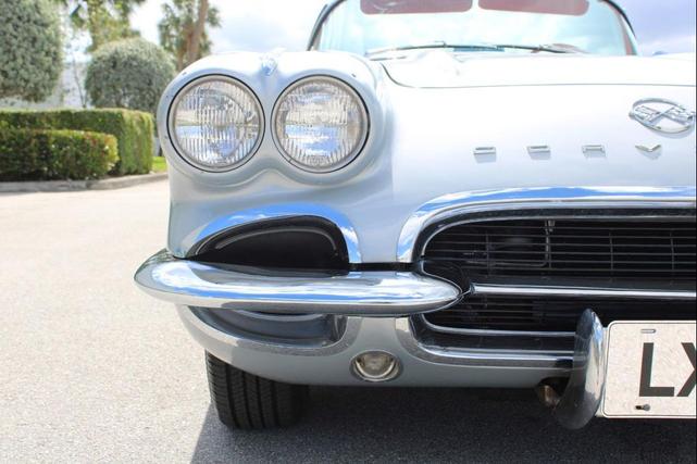 Photo of 1962 Sateen Silver Chevrolet Corvette