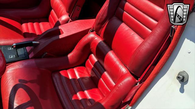Photo of 1979 White Chevrolet Corvette
