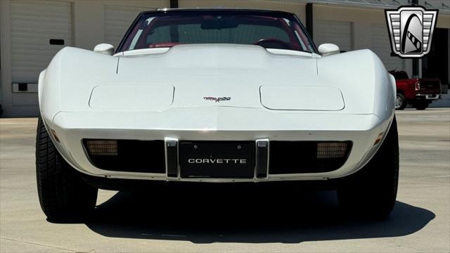 Photo of 1979 White Chevrolet Corvette
