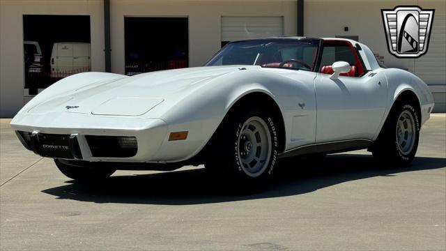 Photo of 1979 White Chevrolet Corvette