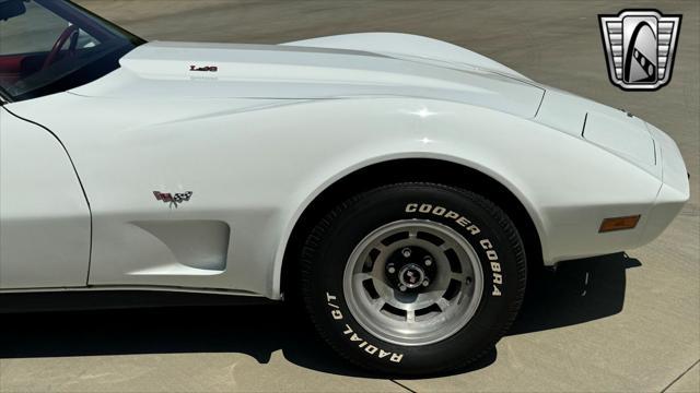 Photo of 1979 White Chevrolet Corvette