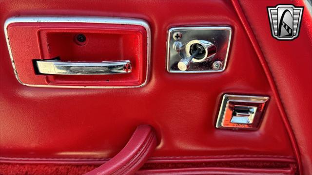 Photo of 1979 White Chevrolet Corvette