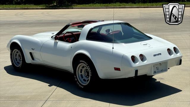 Photo of 1979 White Chevrolet Corvette