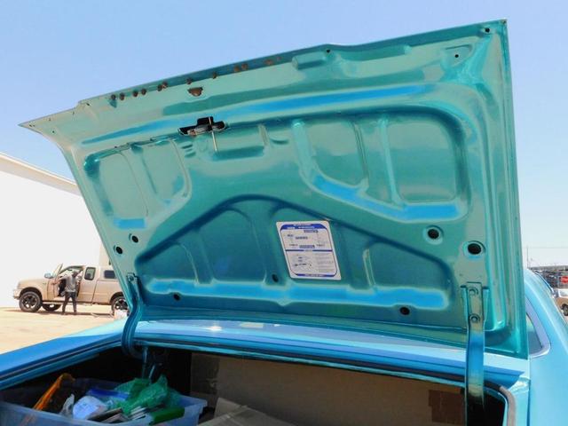 Photo of 1968 Turquoise Blue Pontiac LeMans