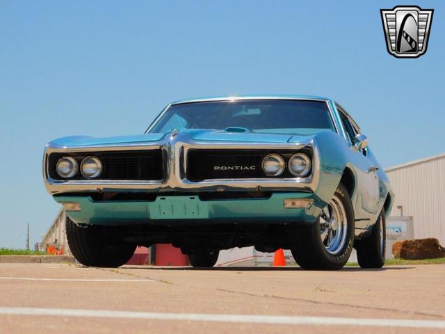 Photo of 1968 Turquoise Blue Pontiac LeMans