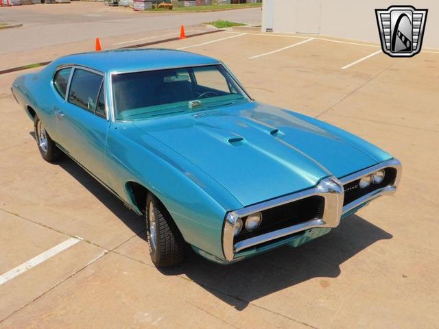 Photo of 1968 Turquoise Blue Pontiac LeMans