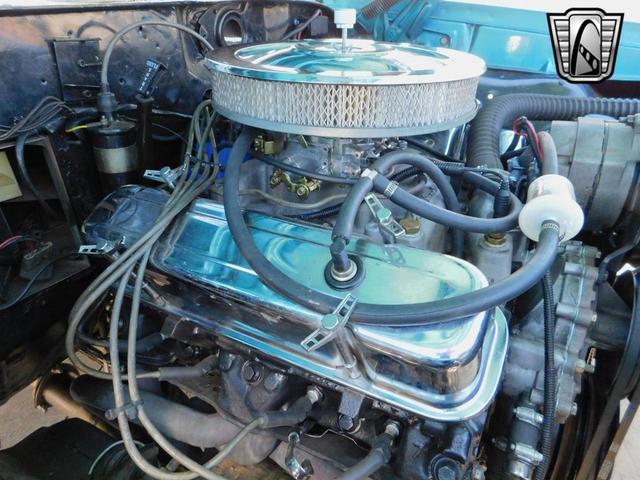 Photo of 1968 Turquoise Blue Pontiac LeMans