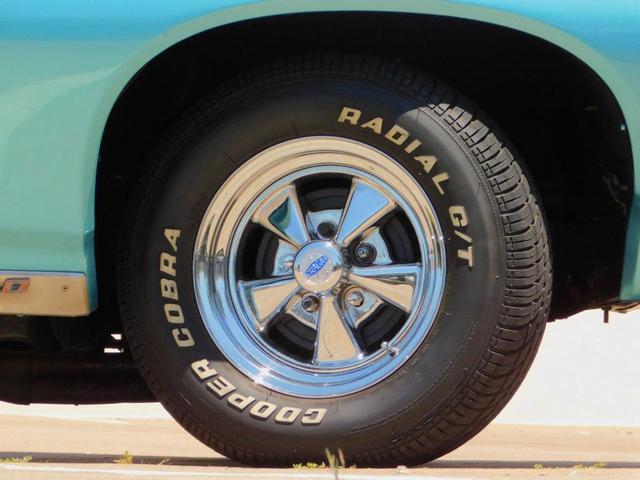 Photo of 1968 Turquoise Blue Pontiac LeMans