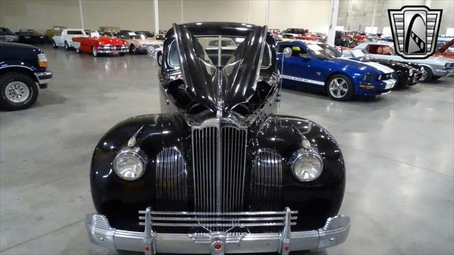 Photo of 1941 Brown Packard 120