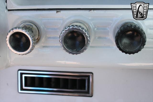 Photo of 1963 Blue and white Chevrolet C10/K10