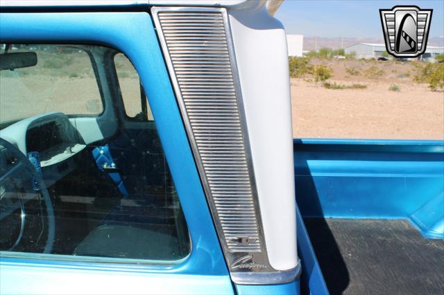 Photo of 1963 Blue and white Chevrolet C10/K10