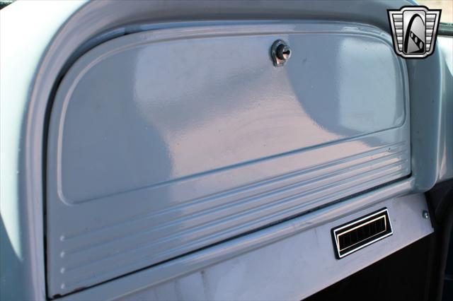 Photo of 1963 Blue and white Chevrolet C10/K10