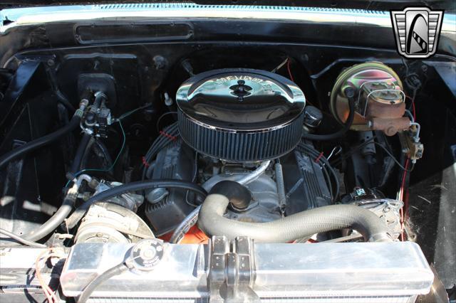 Photo of 1963 Blue and white Chevrolet C10/K10