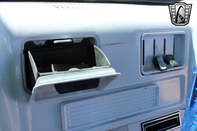 Photo of 1963 Blue and white Chevrolet C10/K10