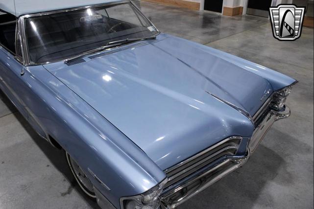 Photo of 1965 Blue Pontiac Catalina
