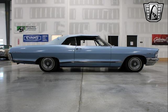 Photo of 1965 Blue Pontiac Catalina