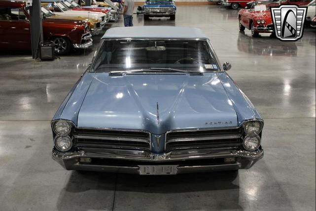 Photo of 1965 Blue Pontiac Catalina