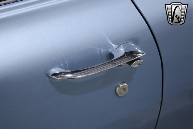 Photo of 1965 Blue Pontiac Catalina
