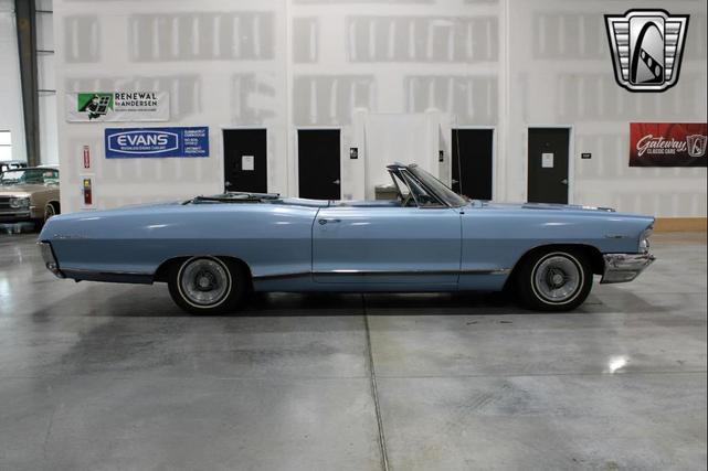 Photo of 1965 Blue Pontiac Catalina