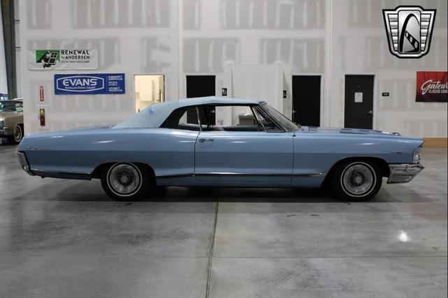 Photo of 1965 Blue Pontiac Catalina