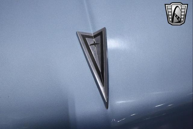 Photo of 1965 Blue Pontiac Catalina