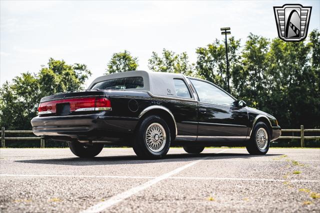 Photo of 1995 Black Mercury Cougar