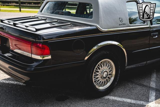 Photo of 1995 Black Mercury Cougar