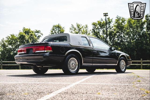 Photo of 1995 Black Mercury Cougar