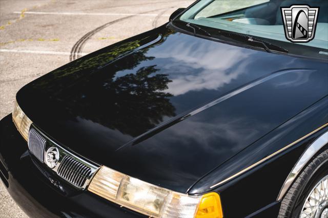 Photo of 1995 Black Mercury Cougar