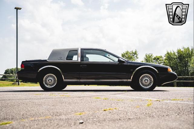 Photo of 1995 Black Mercury Cougar
