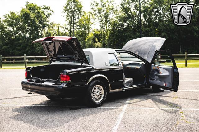 Photo of 1995 Black Mercury Cougar